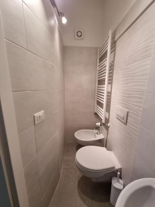 Casa Castello 63 Guest House ลาควิลา ภายนอก รูปภาพ